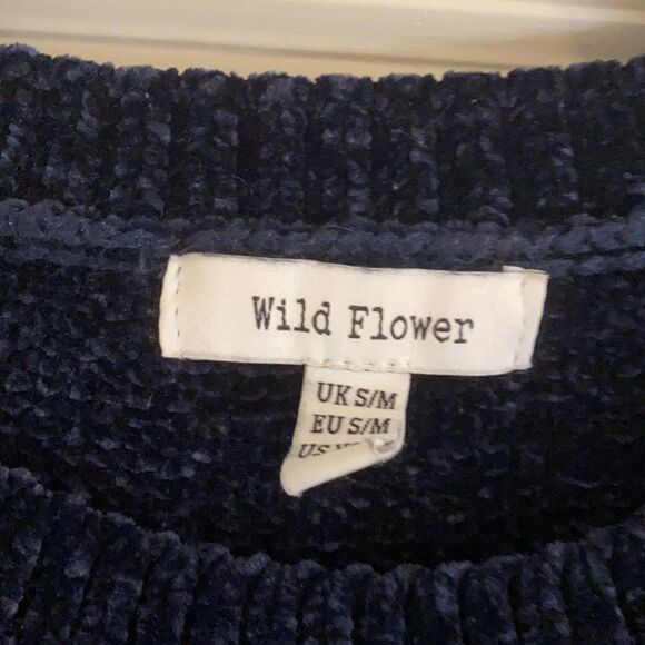 Wild Flower Chenille Sweater with Fluted Sleeves - Picture 7 of 8